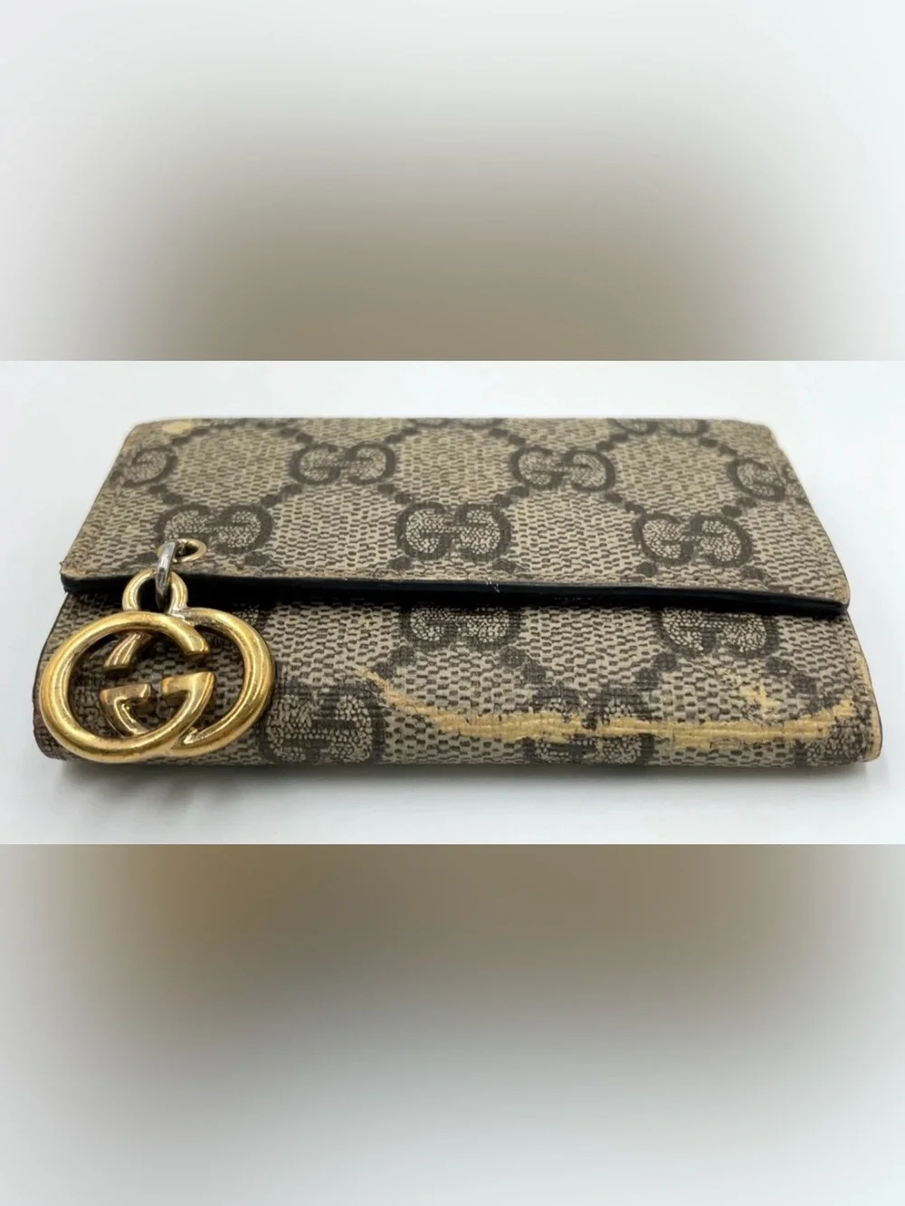 Auth Gucci GG Supreme Brown Leather 6-Key Holder 212111 with GG Charm - Picture 4 of 16